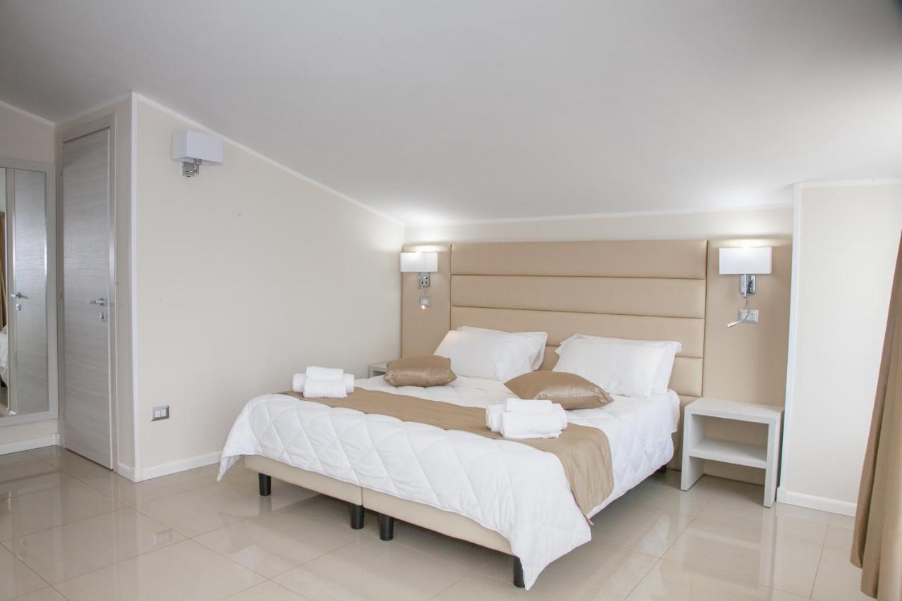 Hotel Dolce Stella Torre Melissa Dış mekan fotoğraf
