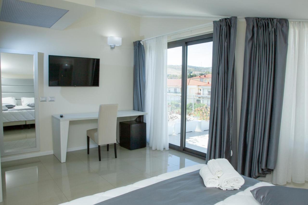 Hotel Dolce Stella Torre Melissa Dış mekan fotoğraf